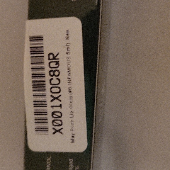 May Rose ~ 1 pkg shimmering lip gloss - Picture 3 of 3